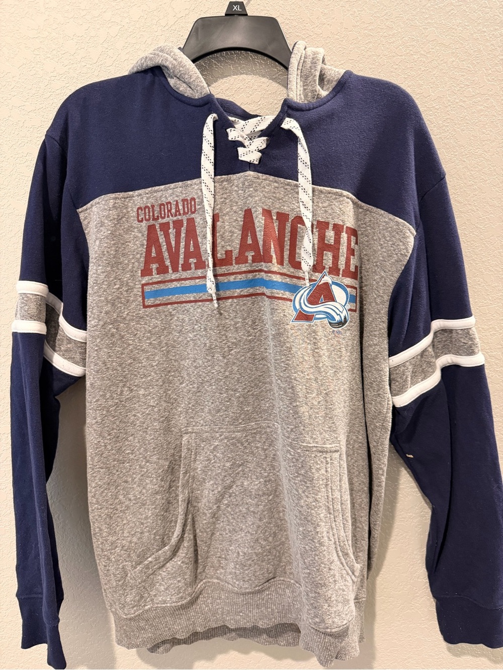 NHL Colorado Avalanche Gray & Navy Lace-Up Pullover Hoodie